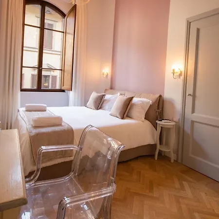 Bed & Breakfast Dimora Sassetti 6 *