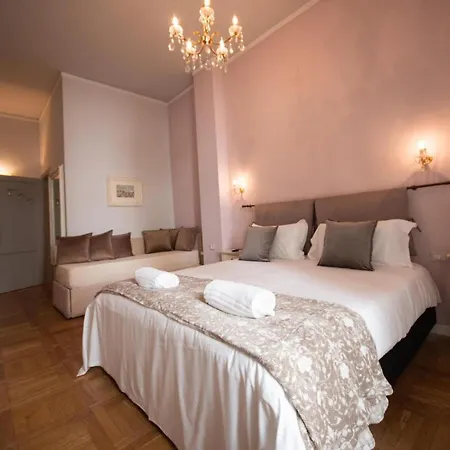 Dimora Sassetti 6 住宿加早餐酒店 4*