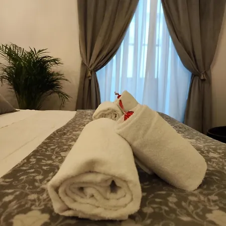 Bed & Breakfast Dimora Sassetti Boutique 4*